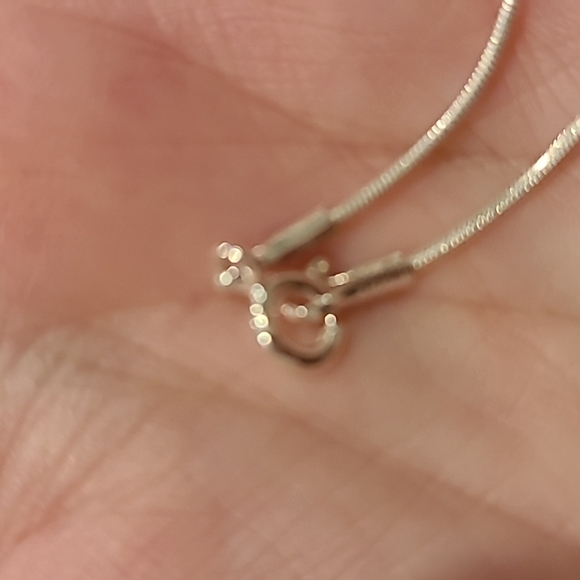 Sterling silver puffy tear drop pebbled surface necklace - Picture 6 of 9